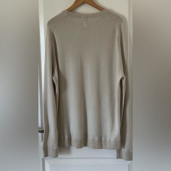 Massimo Alba NWT Luxury Men’s 100% Cashmere sweater XXL.taupe/crème color. $995 - Picture 15 of 15